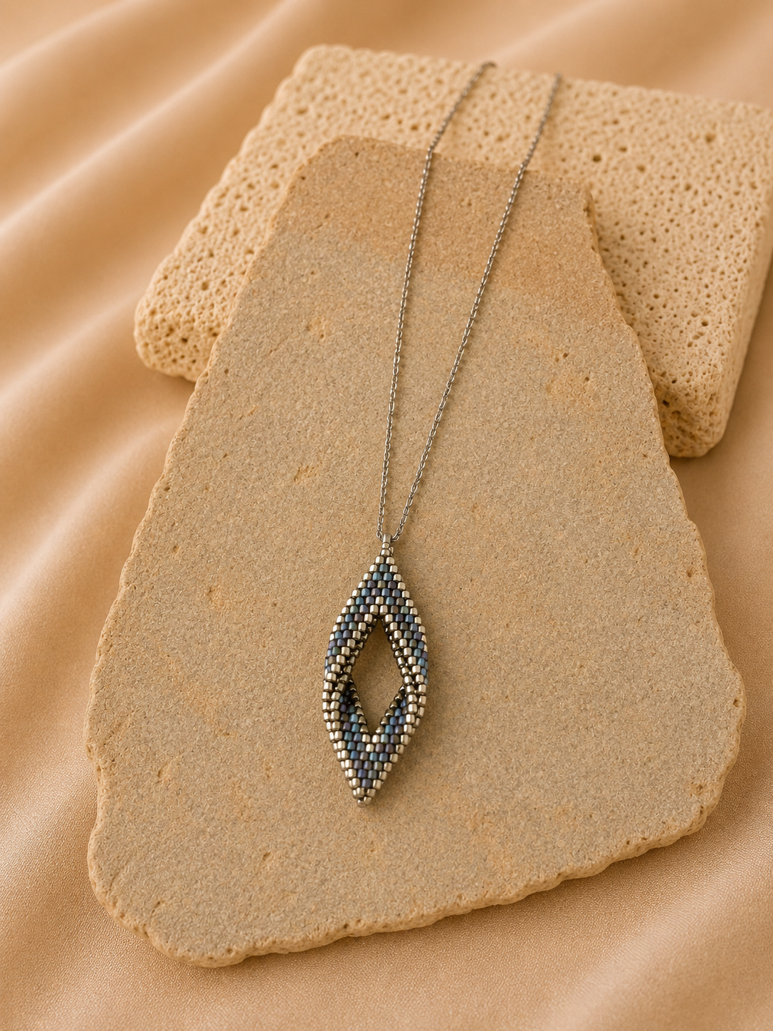 Collar Almendra