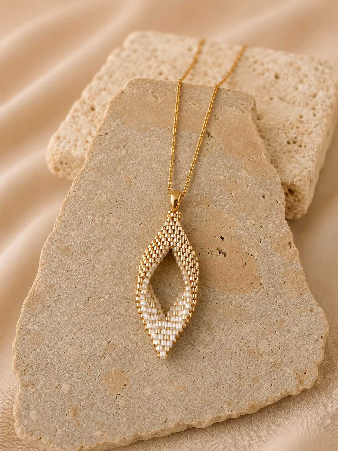 Collar Almendra